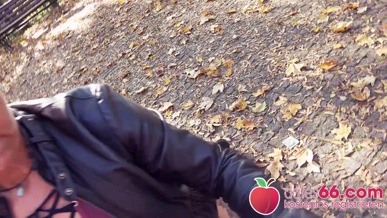 Dates66: Une MILF allemande moche se fait baiser par un inconnu !