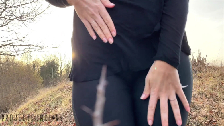 Projectsexdiary: Sex amator spontan riscant în aer liber
