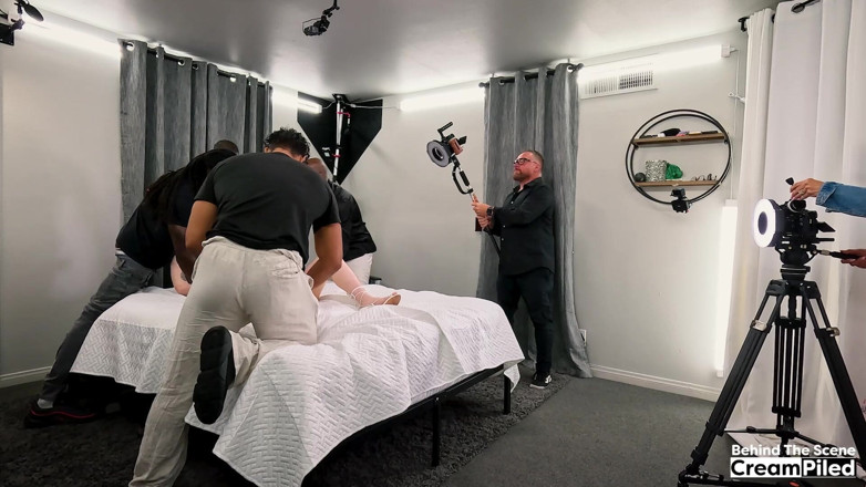 CreamPiled: Bts - Naomi Ryder
