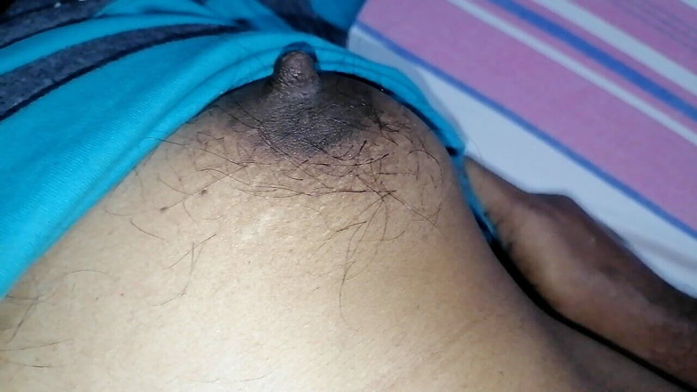 Sweety In Bed: Asiatisches indisches dorfmädchen morgensex vor der arbeit
