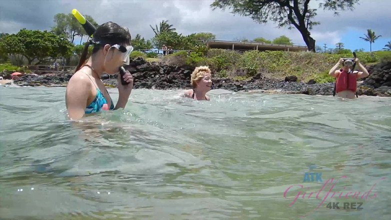 ATK Fans (Girlfriends): Vacances virtuelles à Hawaï avec Kristen Scott, partie 6