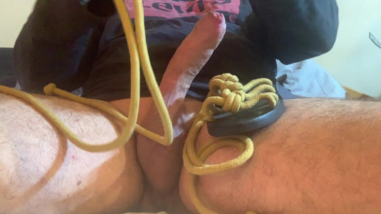 Curt's shoefucking adventures: Sandalia de playa amarilla con semen