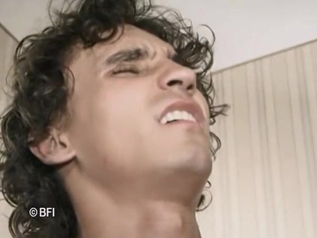 Hardcore Lovers of the world: adhovastr aur stoking pahni sunahre baalon vaali hot chodne laayak...