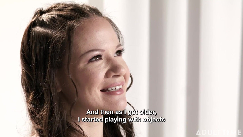 Adult Time Podcast: Alison Rey se masturbe avec un tournevis !
