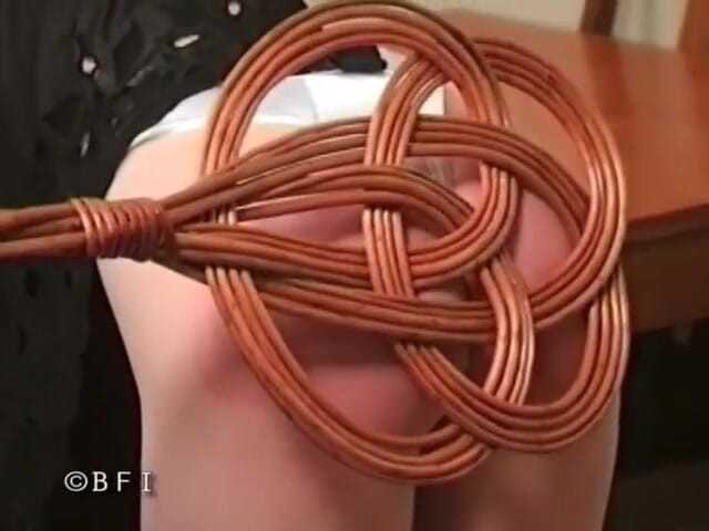 Dominate That Babe: 打屁股房子 2