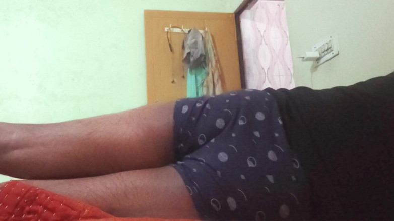 rruh_2024: Milieu de la nuit moi, villageois indien, bas ami gay