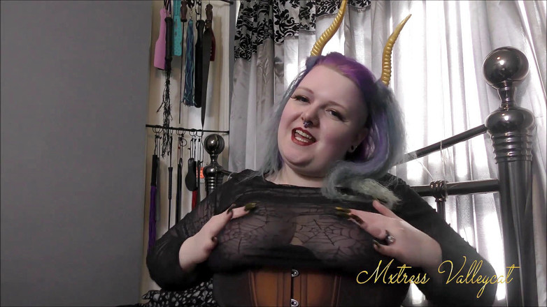 Mxtress Valleycat: Demon te transforme en fille pour donner tes dettes