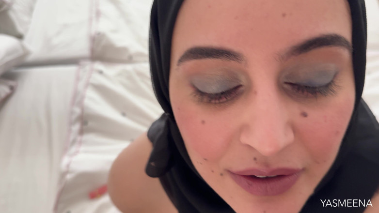 Yasmeena Ali: Hijabi bittet um sperma