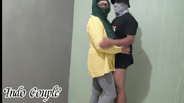 Indo Couple: 義理の妹と義理の兄弟
