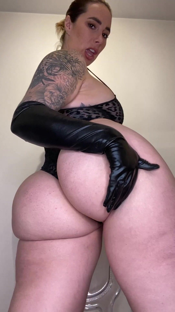 Paige Turnah: Pawg tanrıçanın büyük zenci yarağıyla dolu bir amcığı var ve...