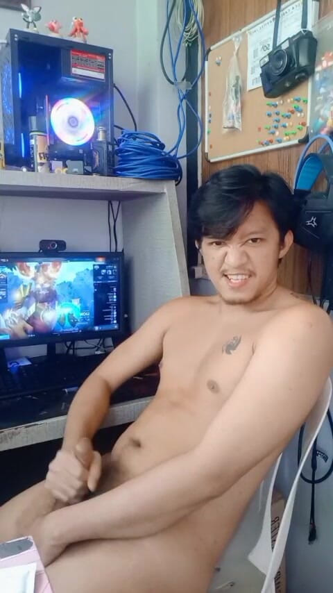 Rent a gay productions: Un Garçon Pinoy Sexy Se Goûte