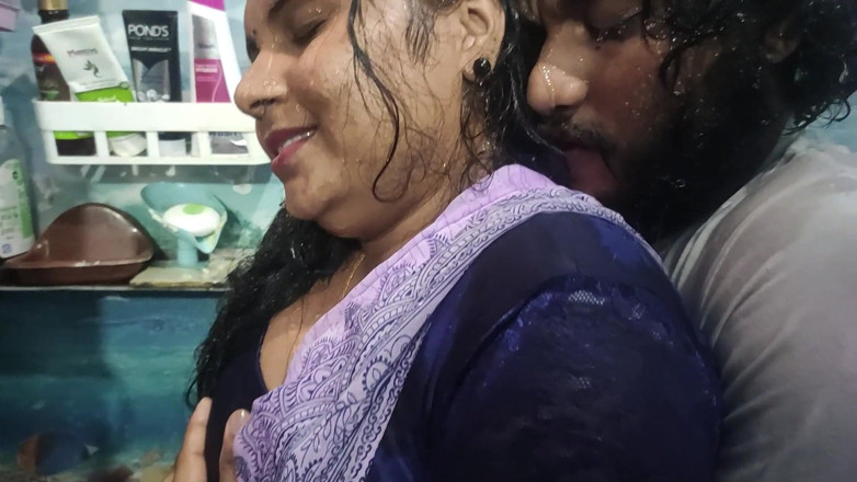 Vaigavarun45: Couple desi, bain en sari, jour de sexe après le...