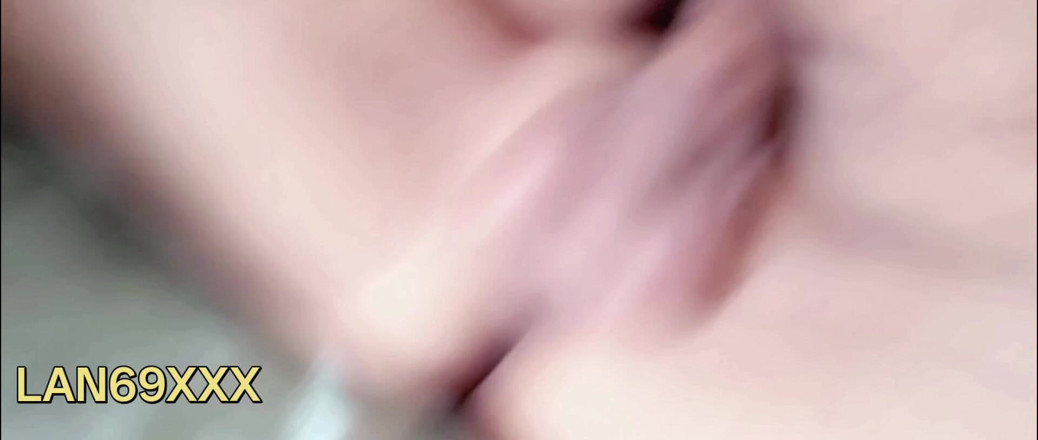 LAN69XXX: Une Malaisienne à la chatte crémeuse se fait baiser