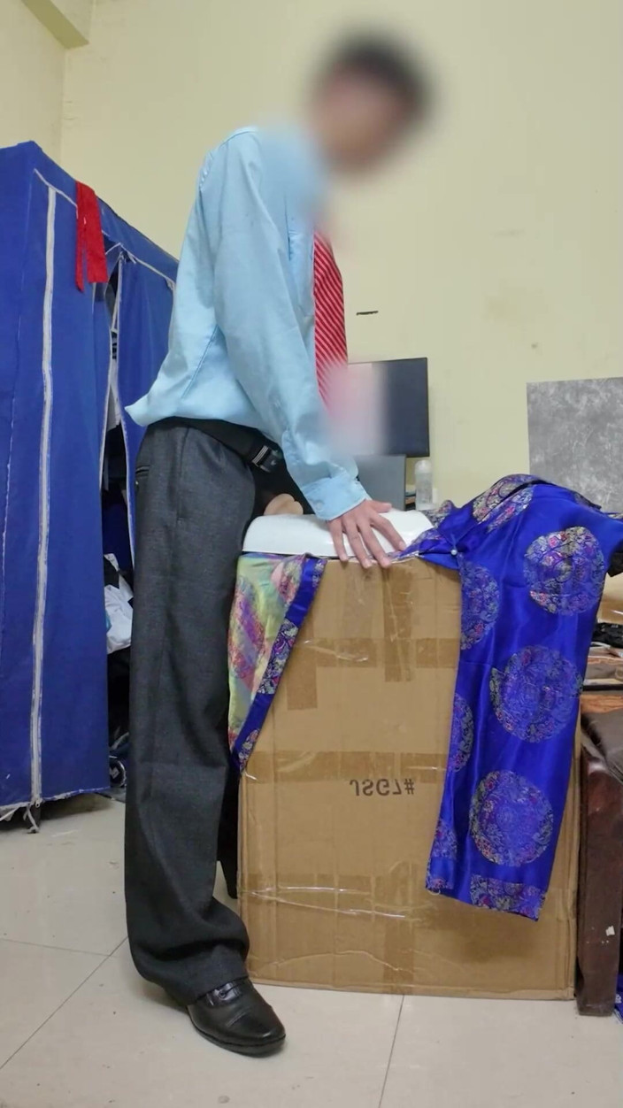 Hoangduy: Lelaki Tua Bekerja
