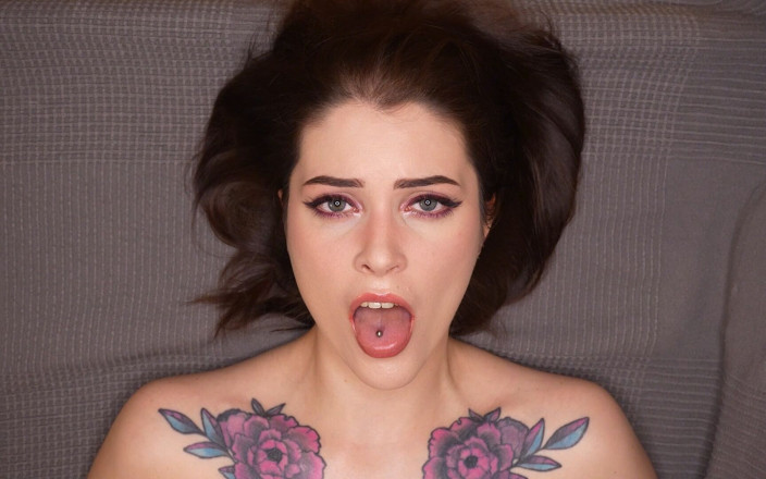 Stacy Moon: Je te supplie de me baiser