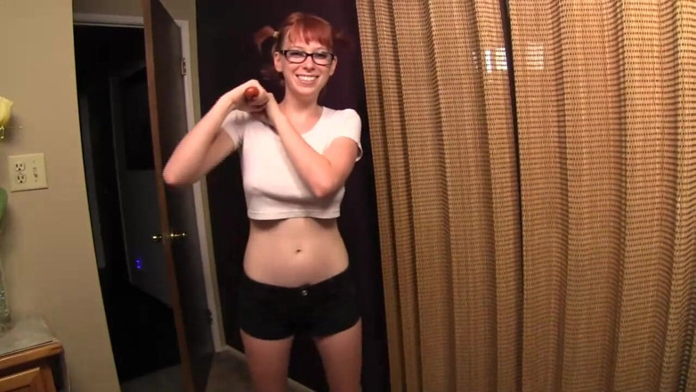 Eros JOI - Liberated Eye: मेरी सौतेली बेटी Zoey के चेहरे और चश्मे पर वीर्य निकालना - zoey nixon joi