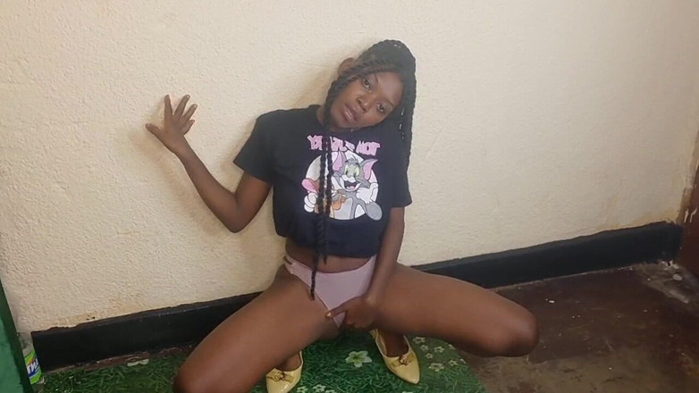 Jocci lena: Ella escapó para ser una monja, qué lindo coño