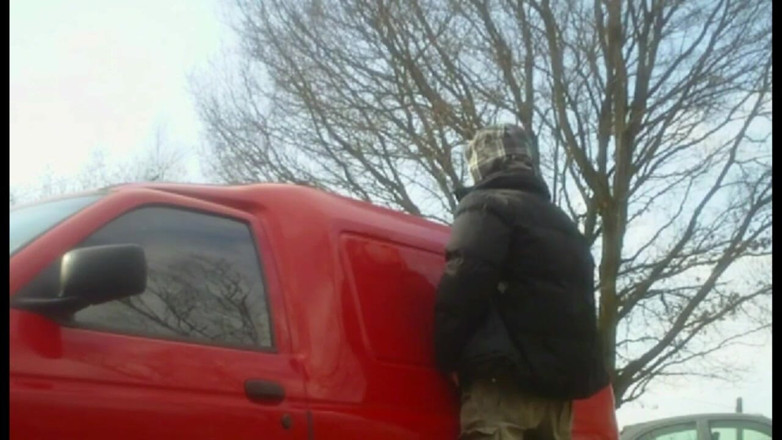 Movies by Louise: Gloryhole van con miembros de Surrey