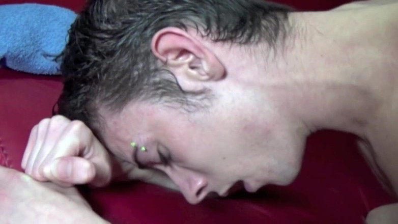 Crunch Boy: Twink bị alexis tivoli đụ trong lỗ vinh quang