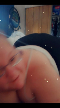 Qui se met derrière moi