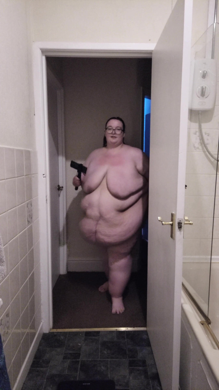 SSBBWLadyBrads: Гола важить наприкінці серпня