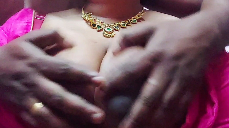 Desi Mohini: Heiße und sexy tante apne möpse