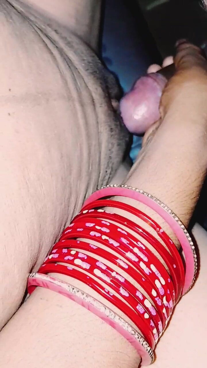 Renudbf: Grandi tette sesso desi