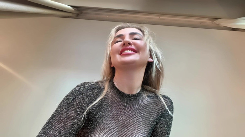 Goddess Lena: Destrucción facial