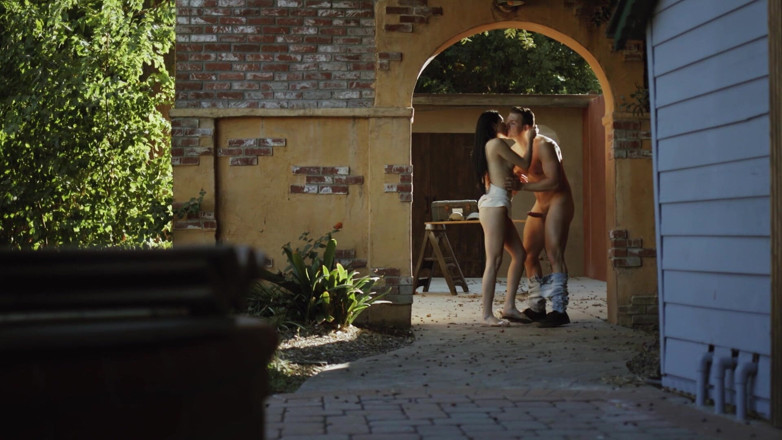 Family Sinners: Styvbror 5 scen 2 sex galen
