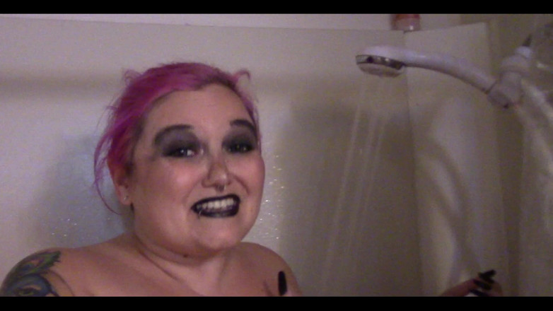 Sara Star: Nettoyage pour le tournage d’Halloween