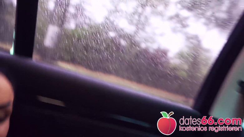 Dates66: Chupando pau quente no drive thru por Sidney Dark!
