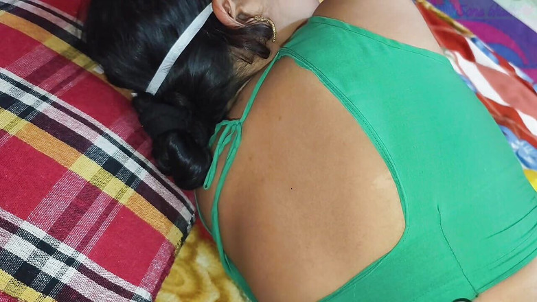 Sona bhabhi: Une demi-sœur indienne chevauche son demi-frère
