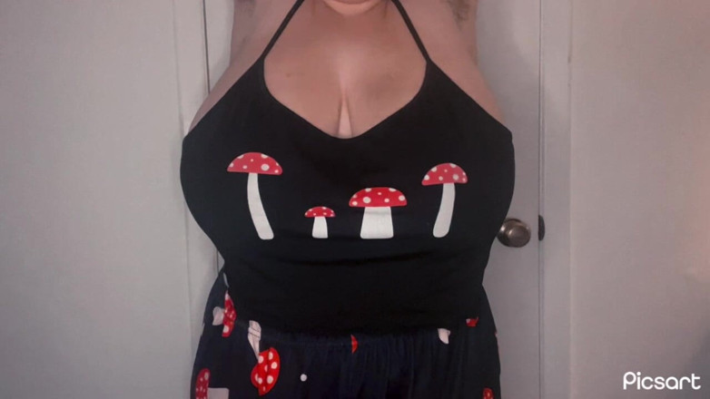 Mushroombitchx: 胸バウンスとジャンピングジャックス2