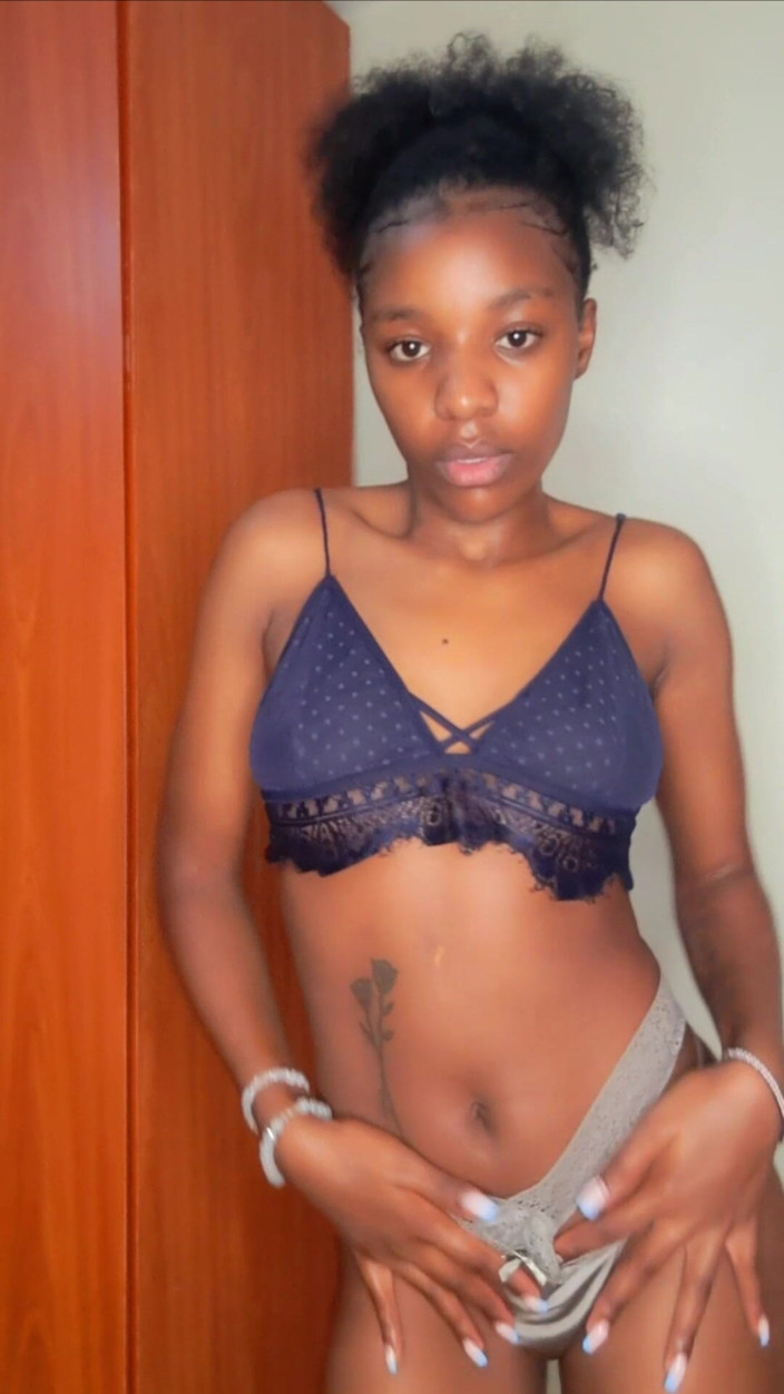 Bambi_bambi: Erotic Dance