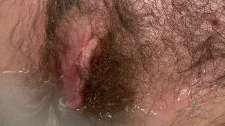 ATK Fans (Lesbians): Avery hat eine tolle zeit in der wanne