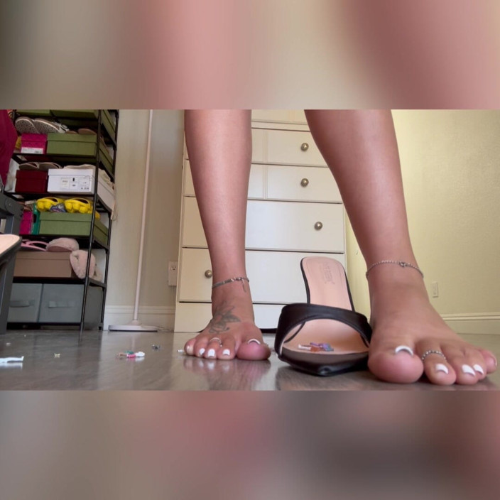 Tan feets: Latina Tanfeets Giantess Tiny Crush in Heels and Barefoot with...