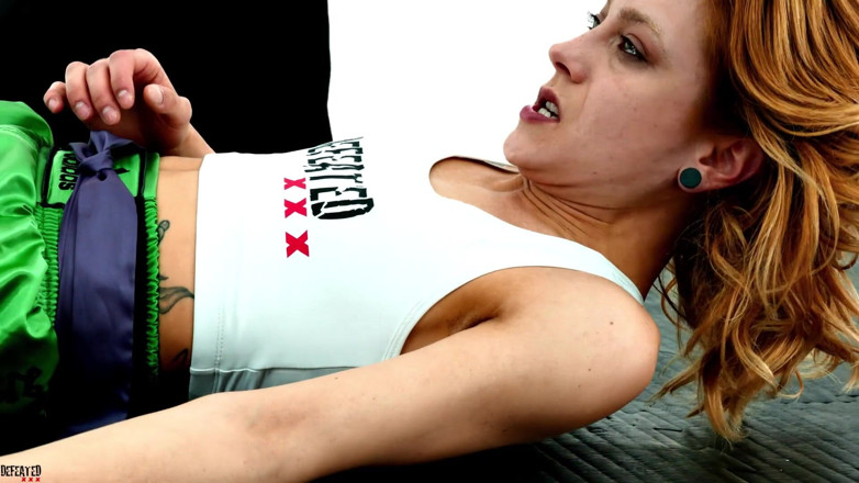Defeated Sex Fight: Stella gegen meryl - Im hardcore-kampf mit fußfetisch