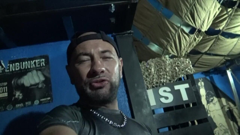 WORLDWIDE RAW FUCK STUDIO: Ранді відтрахана без презерватива латиноамериканською порнозіркою Віктором Ромом