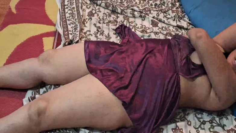 Sexy sindu: Selbstgedreht, desi fickt harte ehefrau in sari