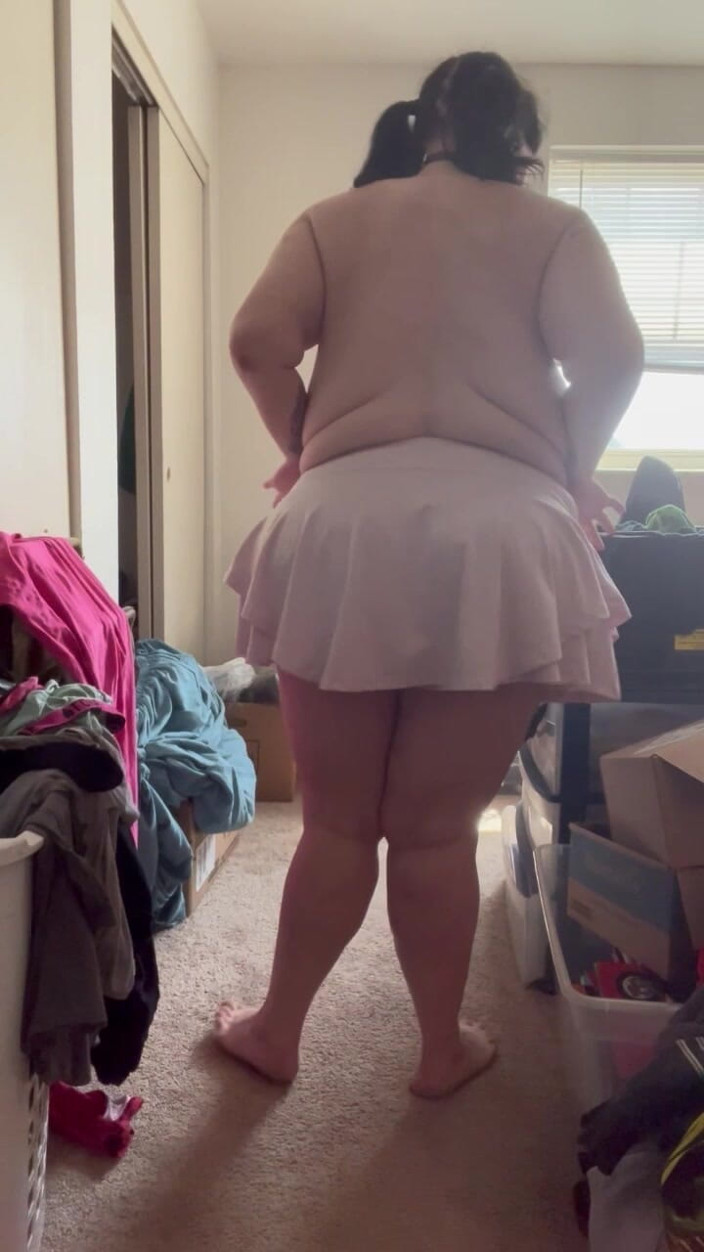 SageTheSuccubus: Sage chỉ không thể có đủ