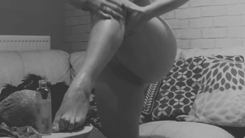 Kylie Britain Adventures: Sensuell förförelse