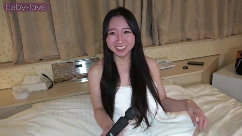 Asian cutie: Schüchterne schlanke schönheit: schöne beine und Hüften genießen spermaschlucken und...