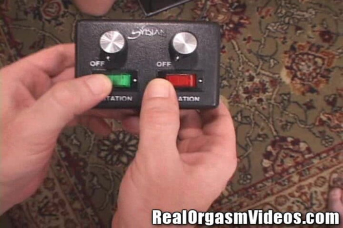 Sybian Orgasm Videos: Babička děvka jezdí na zaprášené kundě na sybian vibrátoru!