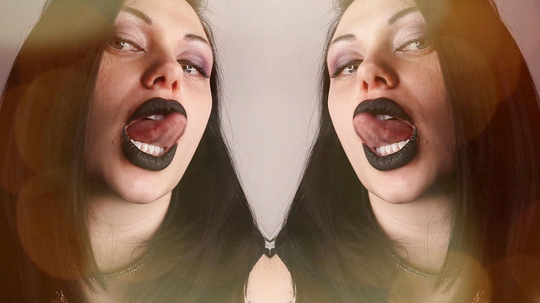Goddess Misha Goldy: Đôi môi đen của tôi thu hút sự chú ý của bạn!