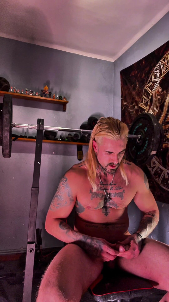 JackSpanish: Begonnen mit dumbbells und am ende habe ich meine bank...