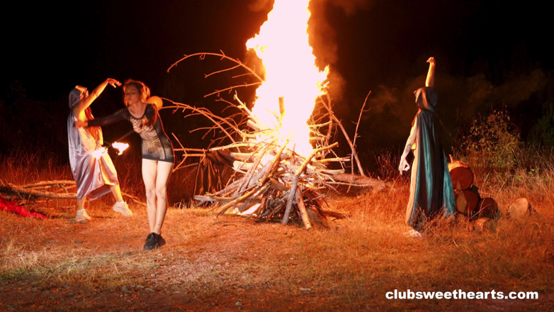 Club sweethearts: Halloween infestato