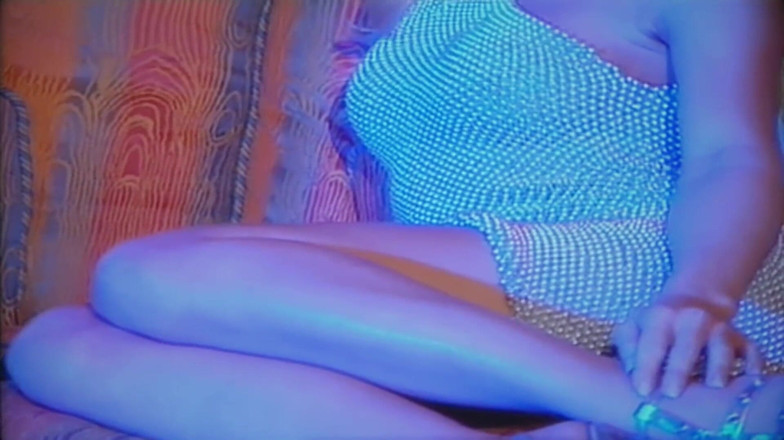 Antonio Adamo Film: Paroháč během orgie najde svou maskovanou manželku, jak jí zlomí...