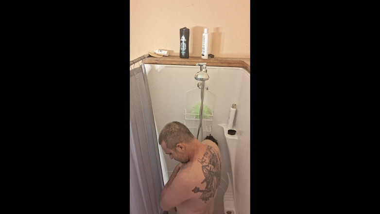 DubeSnackes: Moring Shower- làm bằng clipchamp