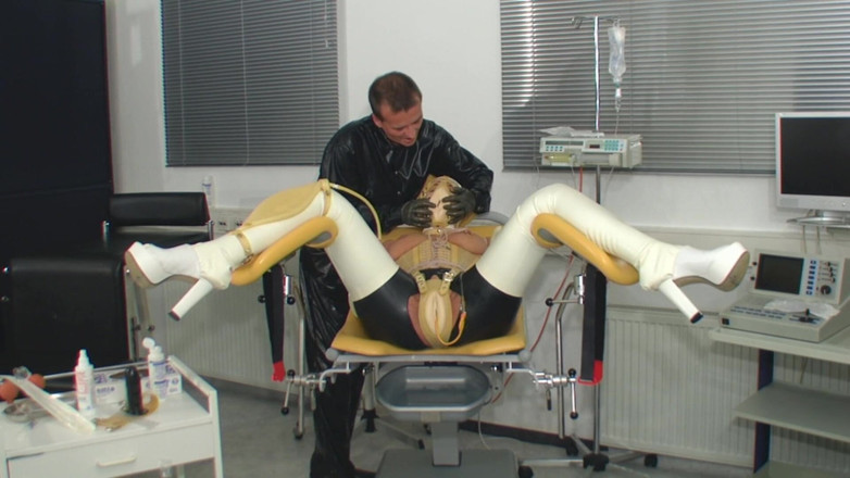 Rubber & Clinic Studio - 1ATOYS: 카테터와 라텍스의 위사운드