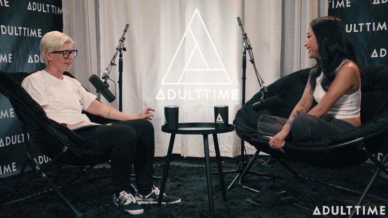 Adult Time Podcast: Avery chiavata nera secca, vero crimine, &amp; direzione vr corn | il...